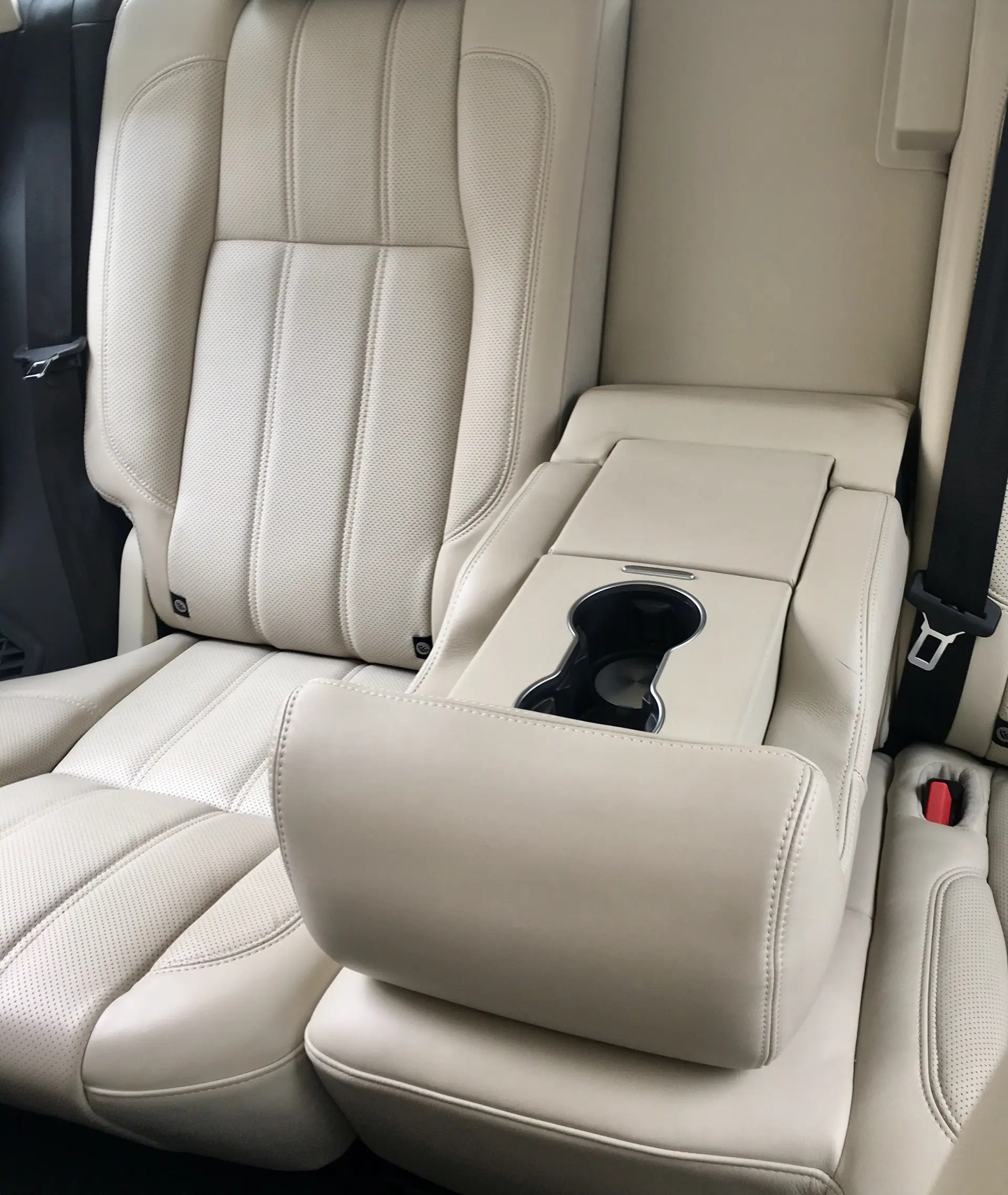  Can I change the colour or style of my car&rsquo;s interior?